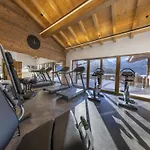 With Sauna And Natural Pool شاليه Neukirchen am Großvenediger