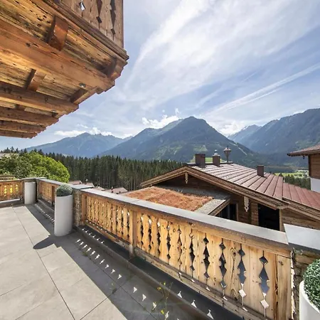 Chalet With Sauna And Natural Pool *