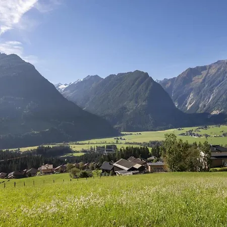 Chalet With Sauna And Natural Pool Neukirchen am Großvenediger