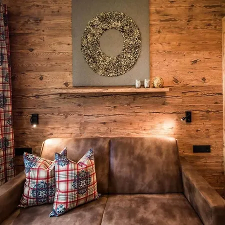 With Sauna And Natural Pool Chalé Neukirchen am Großvenediger