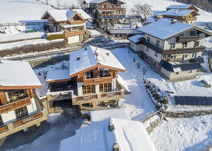 With Sauna And Natural Pool *