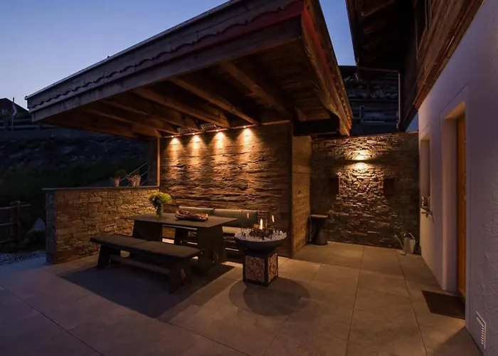 With Sauna And Natural Pool Нойкирхен-ам-Гросфенедигер