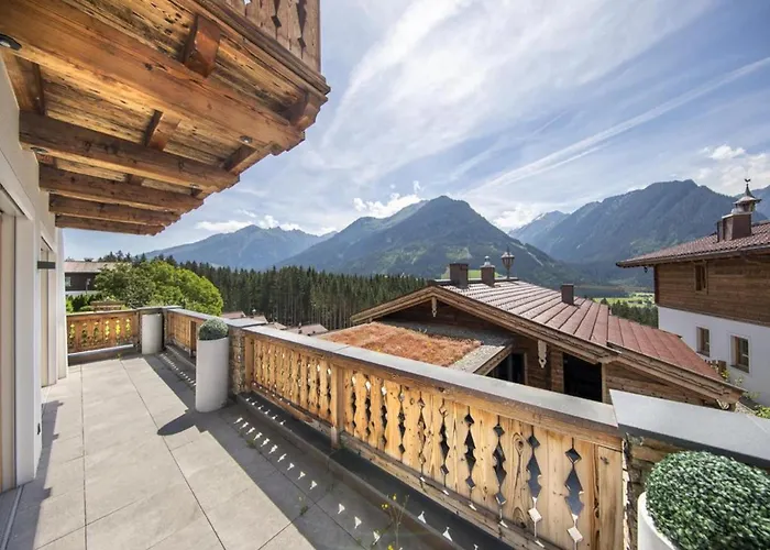 Chalet With Sauna And Natural Pool *