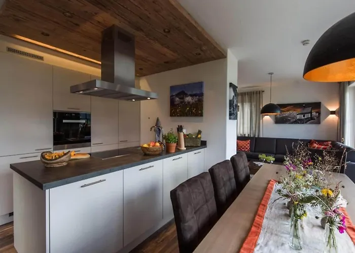 With Sauna And Natural Pool Шале Нойкирхен-ам-Гросфенедигер