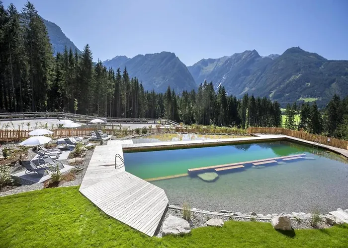 Chalé With Sauna And Natural Pool Neukirchen am Großvenediger